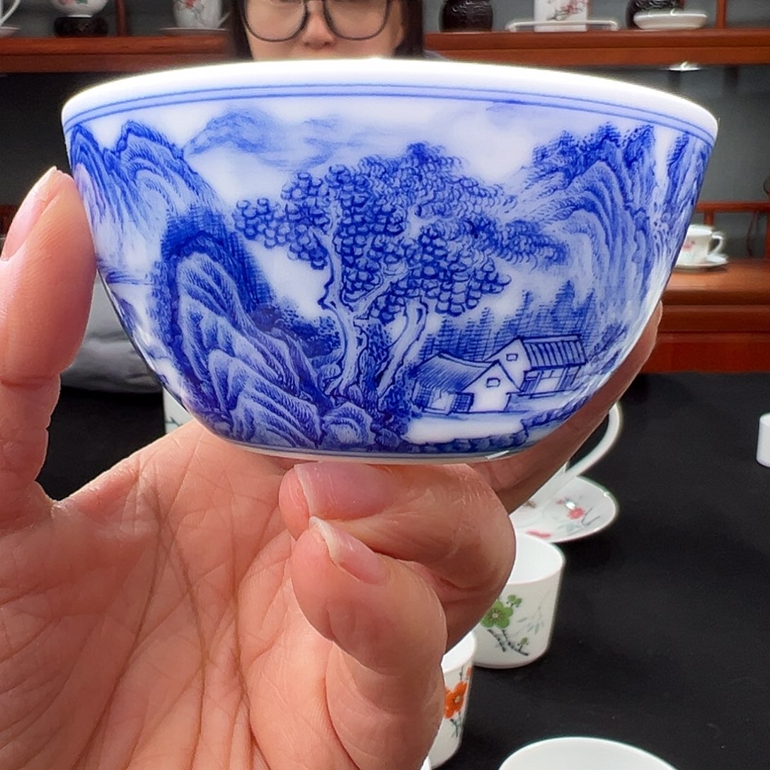 柴窑青花山水卧足鸡缸杯