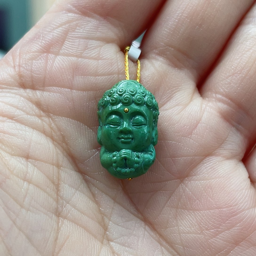 绿松石颈饰未镶嵌