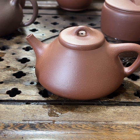 紫砂茶壶红清水180 子冶