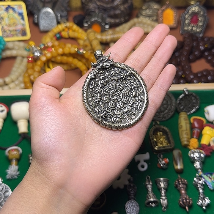 阳***光藏品小苏直播间！！！