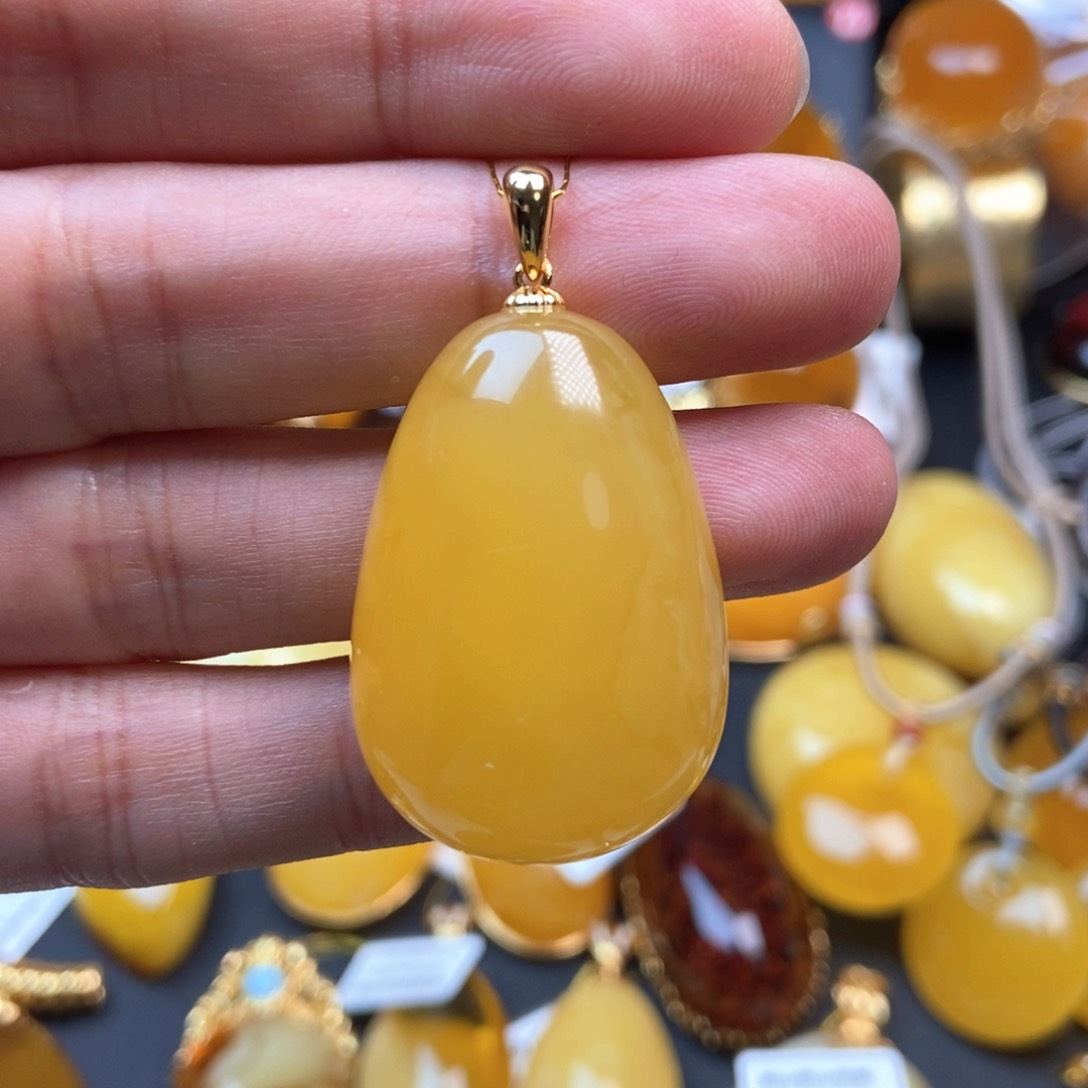 琥珀颈饰银S925镀金镶嵌