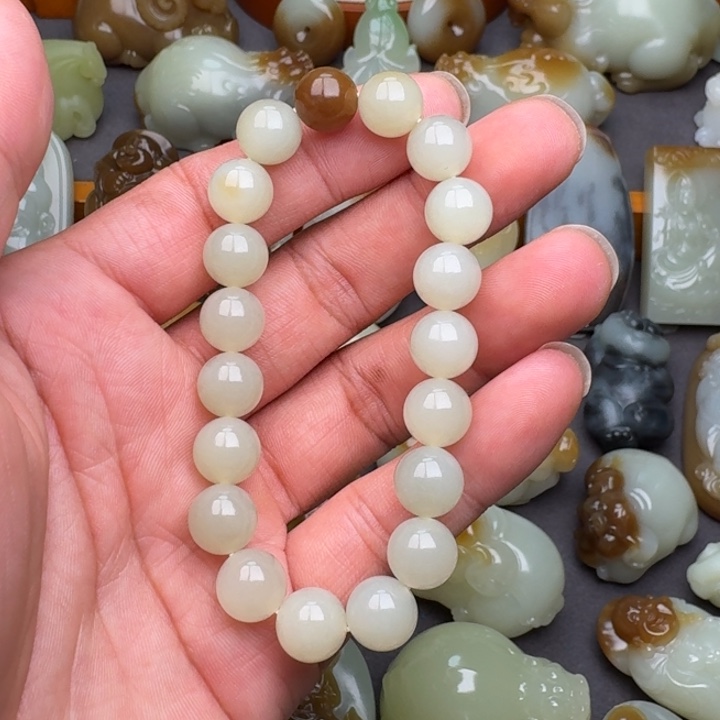 和田玉颈饰未镶嵌M****8