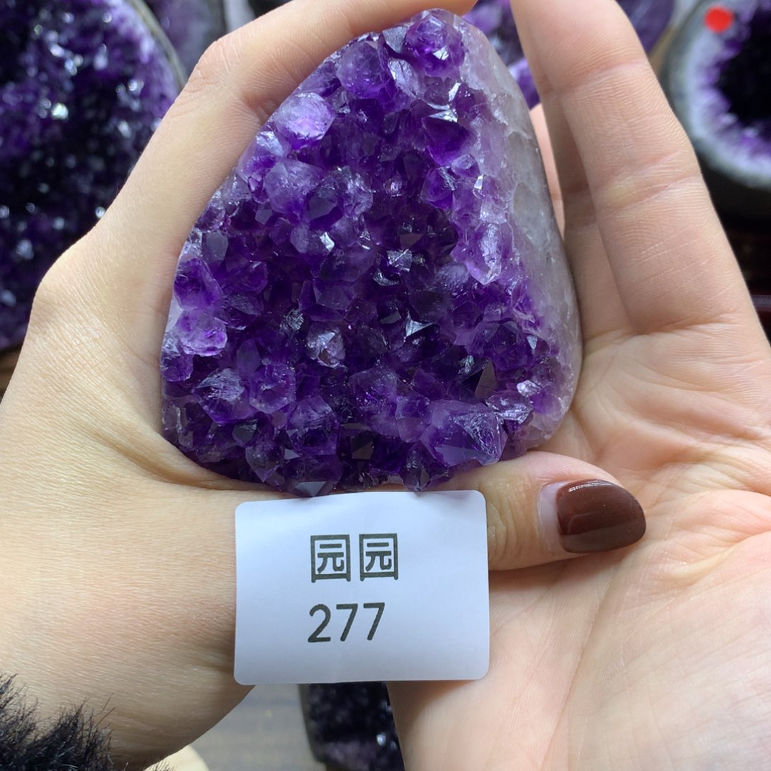 紫晶大型摆件（非配饰）未镶嵌