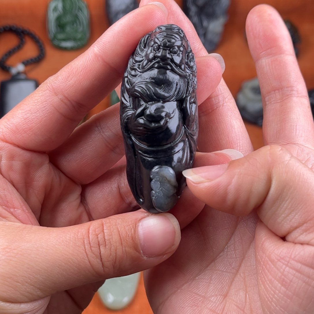 和田玉颈饰未镶嵌琅**采