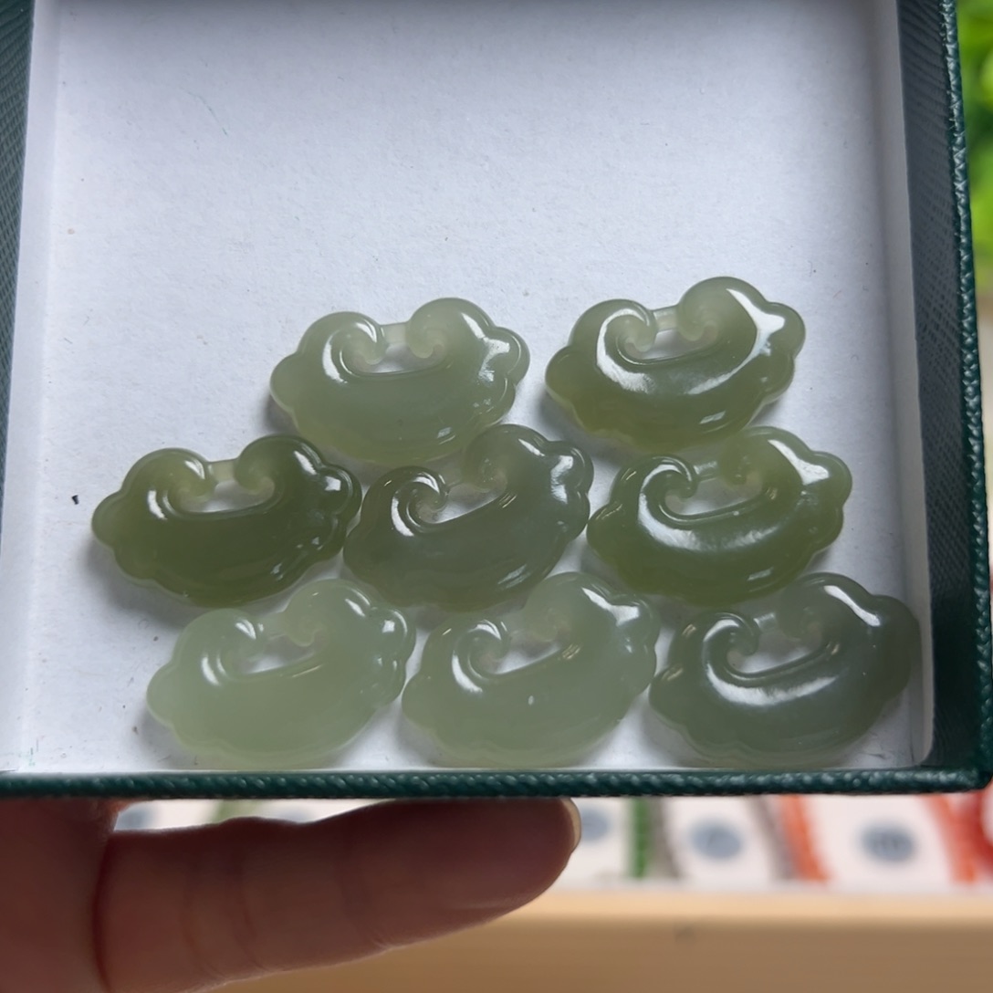 和田玉未镶嵌吊坠(不含链)多样性发货拍一发一