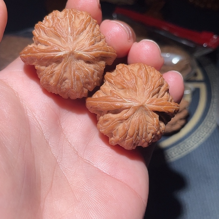 喵***？文玩核桃吊坠40尺寸山地磨盘