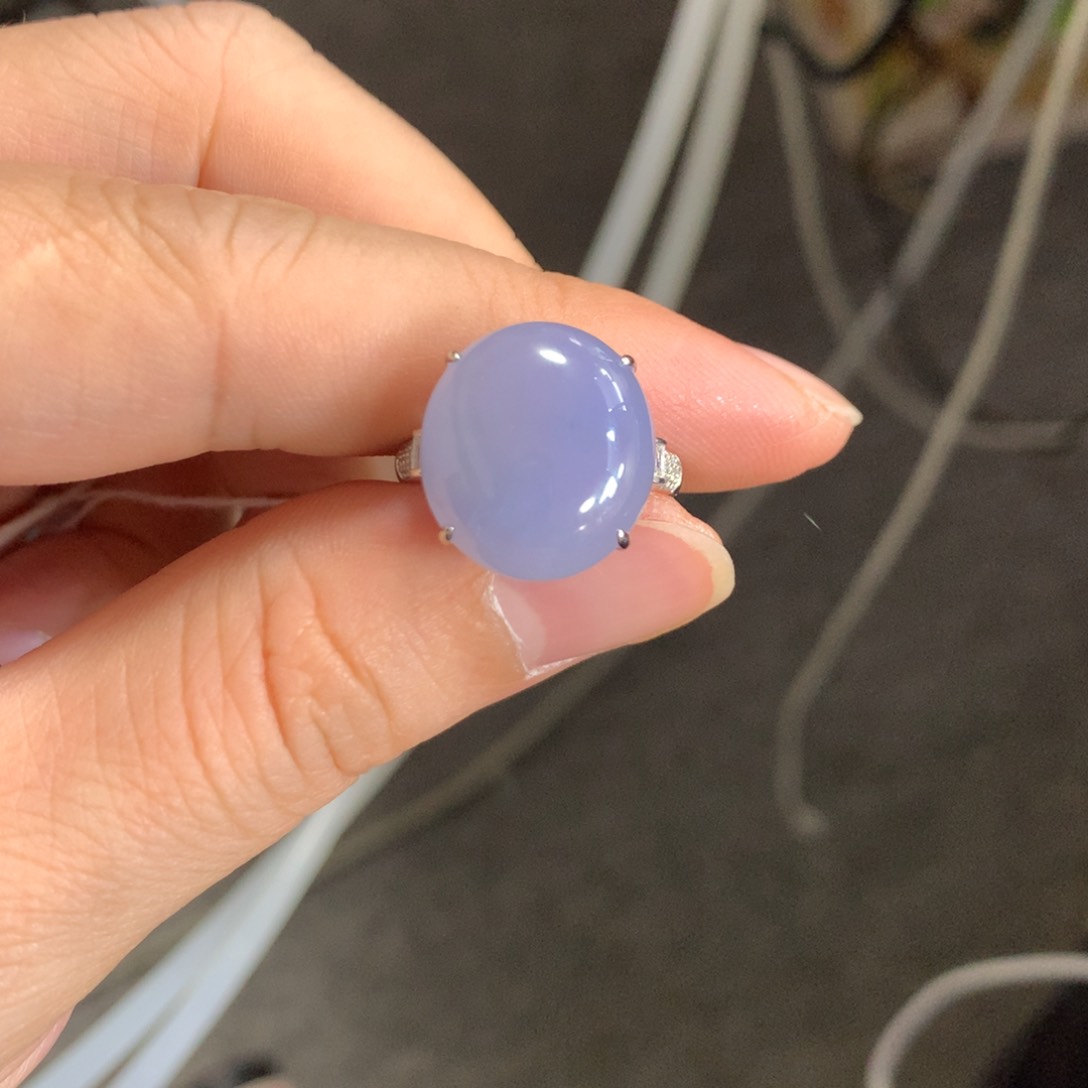 翡翠戒指18K金镶嵌翡翠