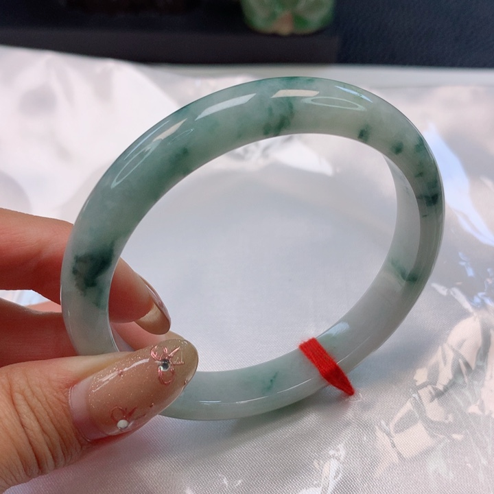 翡翠手镯未镶嵌蝶*58圈