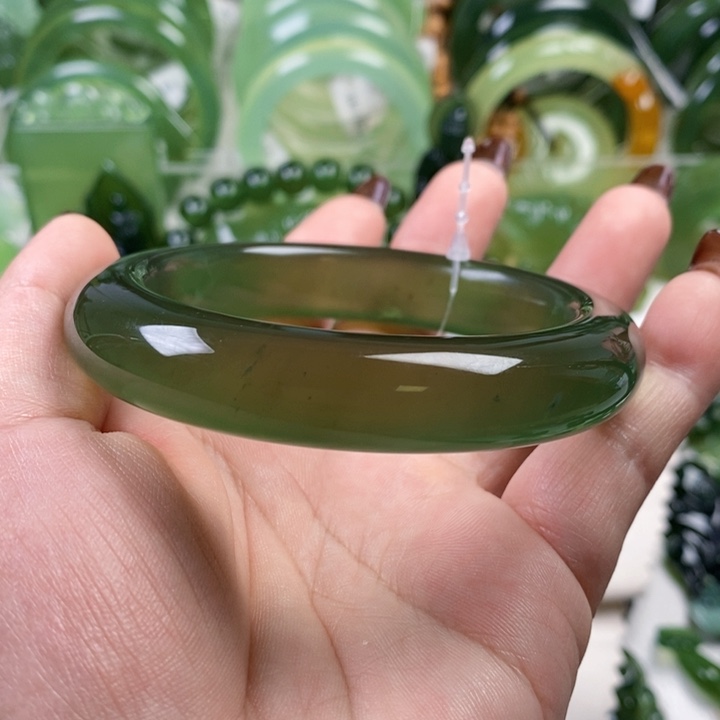 未镶嵌蛇纹石玉手镯李*