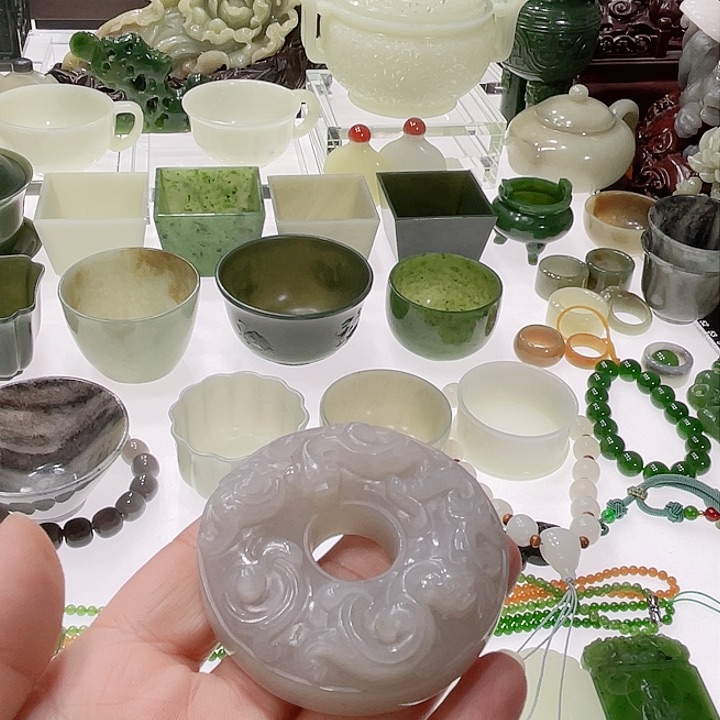 和田玉挂件未镶嵌