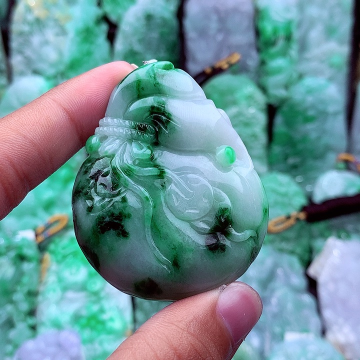 翡翠未镶嵌吊坠(不含链)