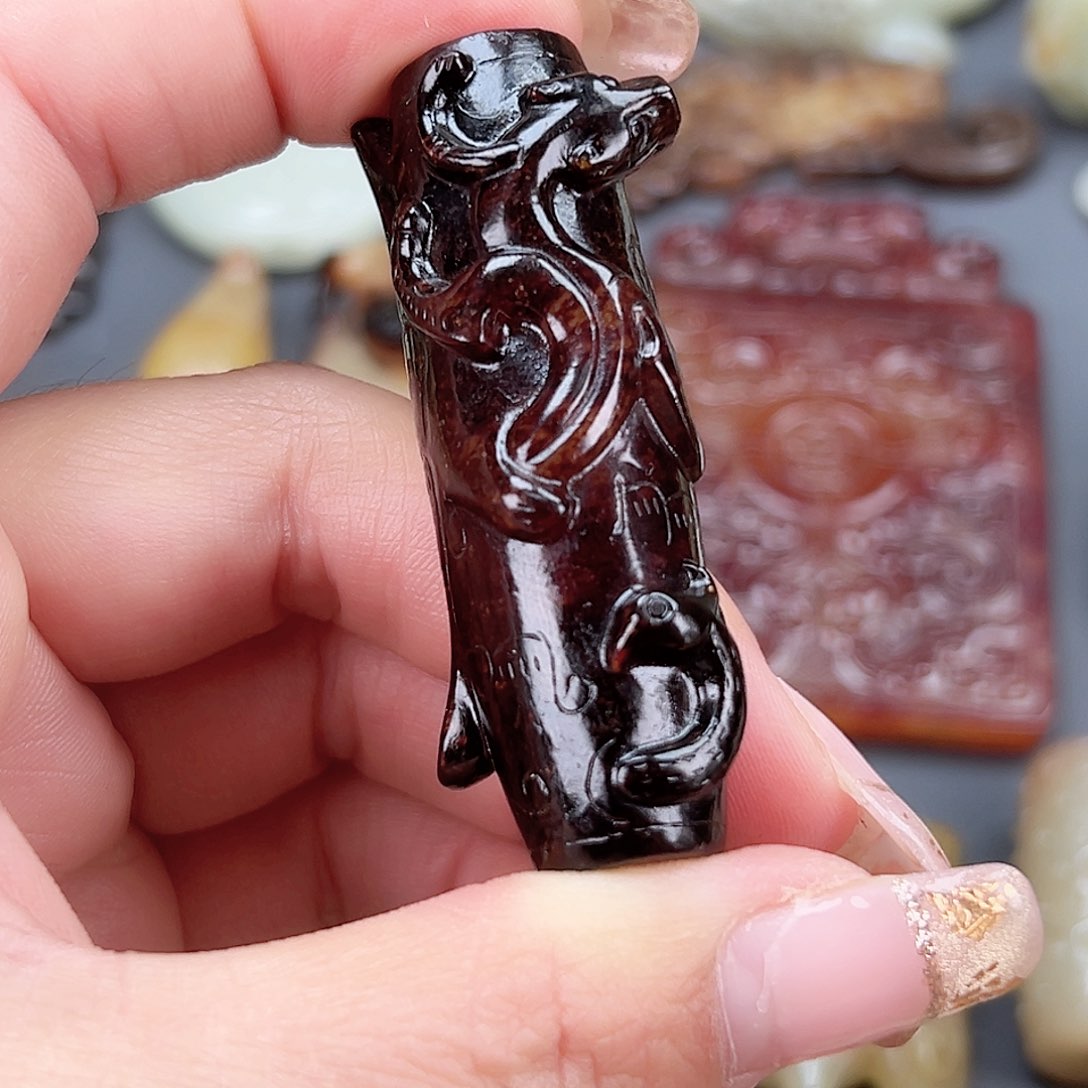 和田玉（糖玉）颈饰未镶嵌9**8