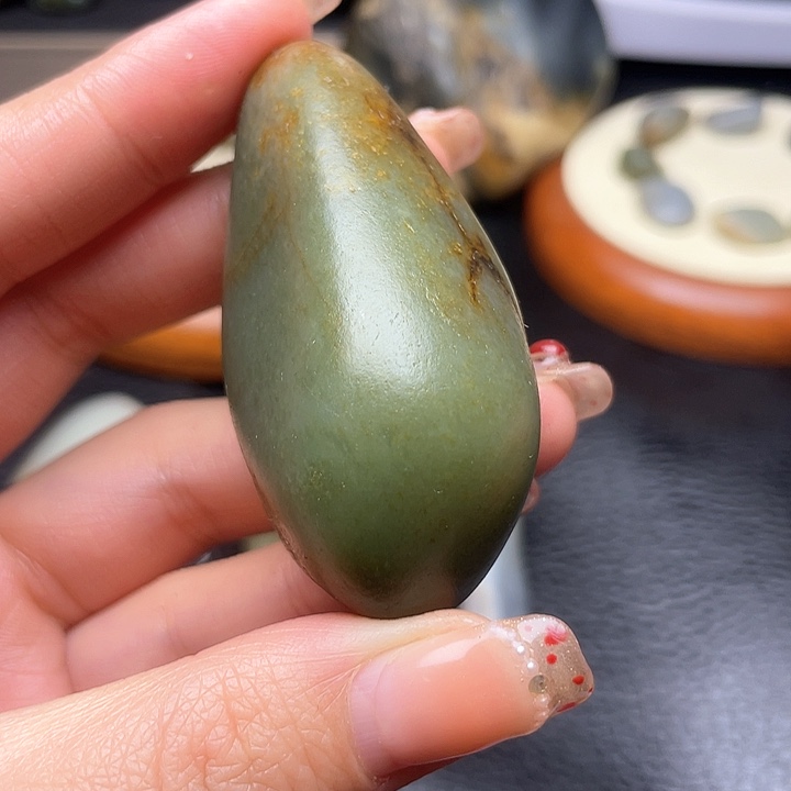 和田玉颈饰未镶嵌18