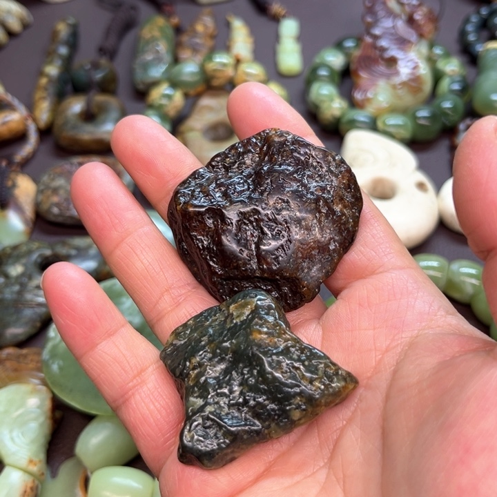 岫岩河磨玉（透闪石质玉）挂件未镶嵌风*吹