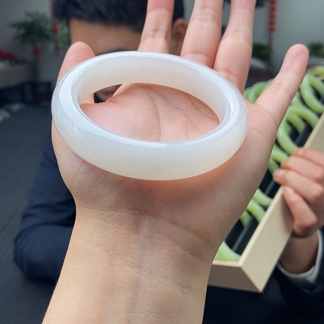 和田玉58-59颜色多样性发拍一发一未镶嵌针*鱼