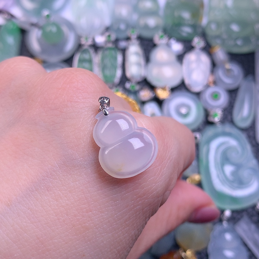 【闪购商品】翡翠颈饰18K金镶嵌天然缅甸翡翠