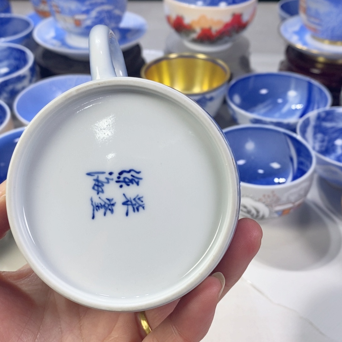 瓷片哈****哈青花1111111111111111