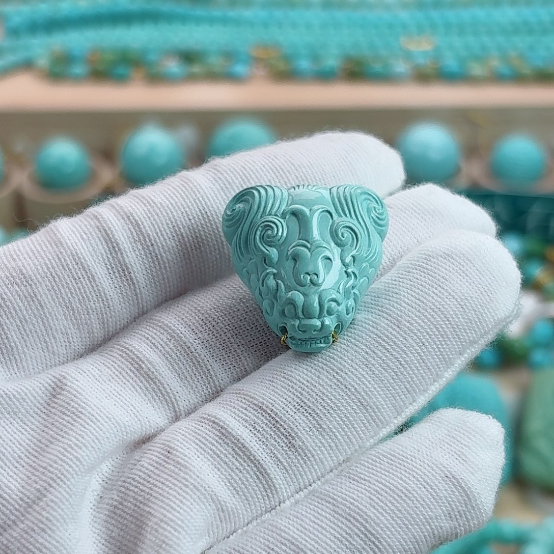 绿松石未镶嵌珠宝奇石