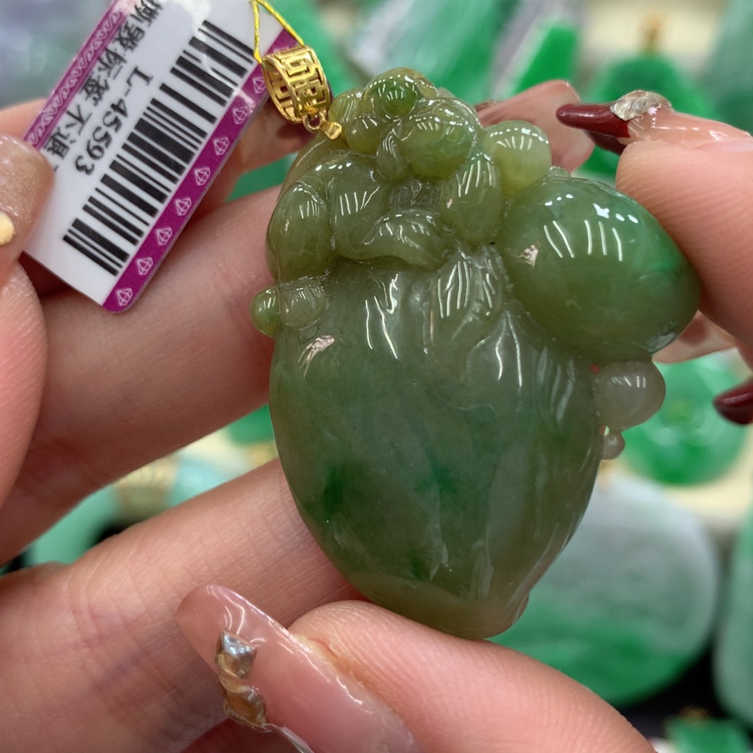 翡翠吊坠(不含链)18K金镶嵌