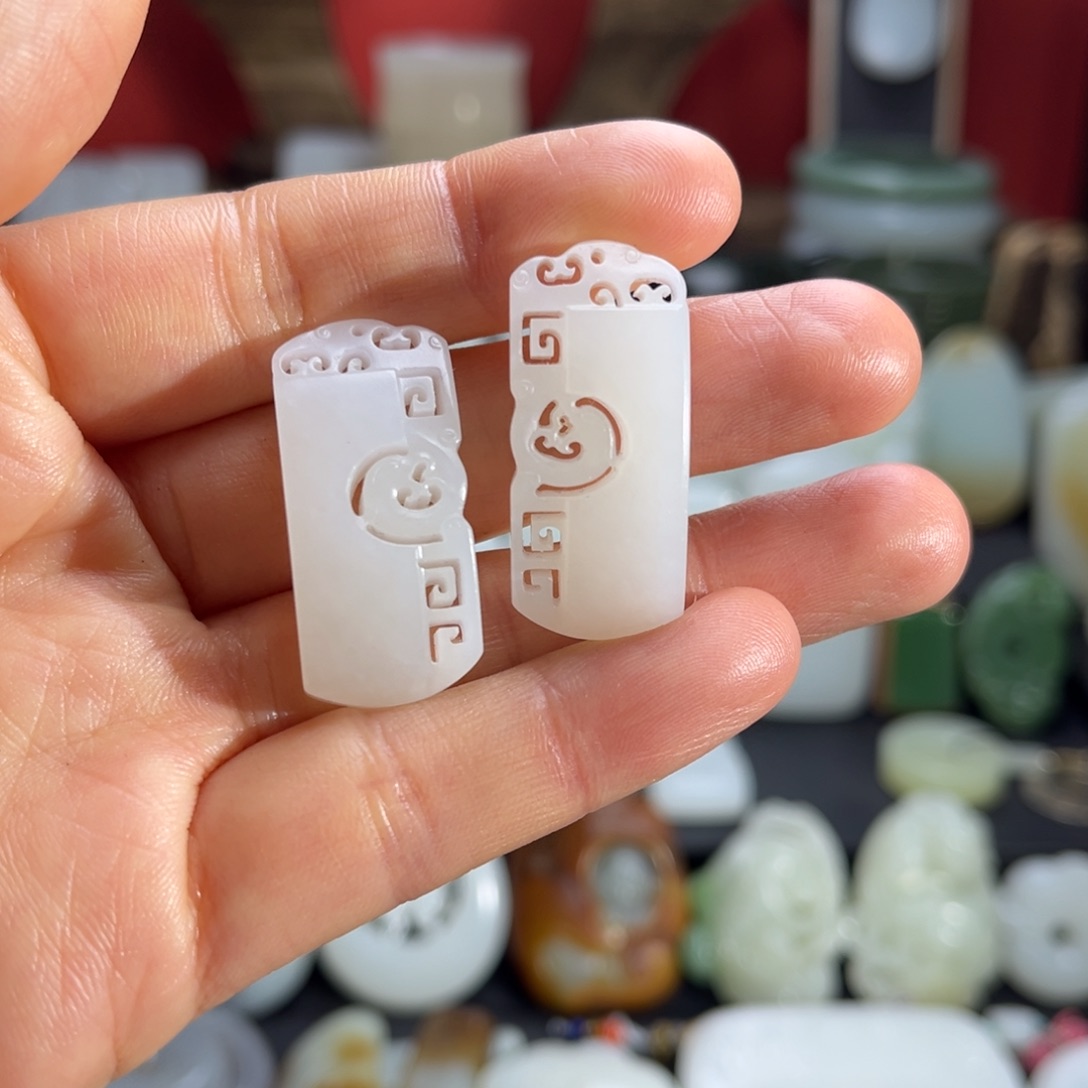 和田玉吊坠(赠链)未镶嵌