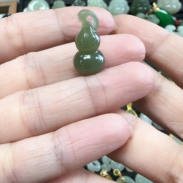 和田玉未镶嵌吊坠(不含链)