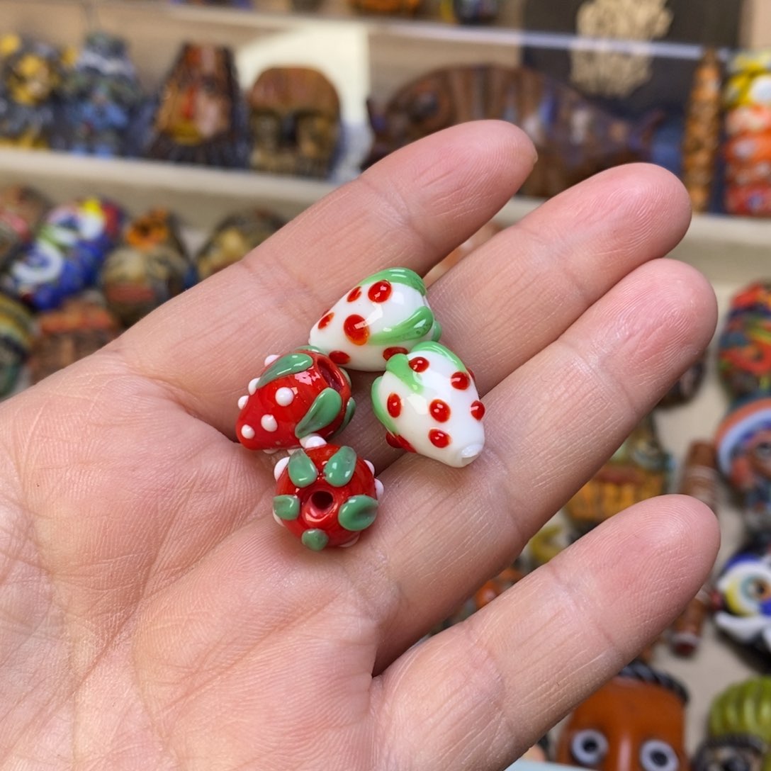 琉璃颈饰福利草莓一组004