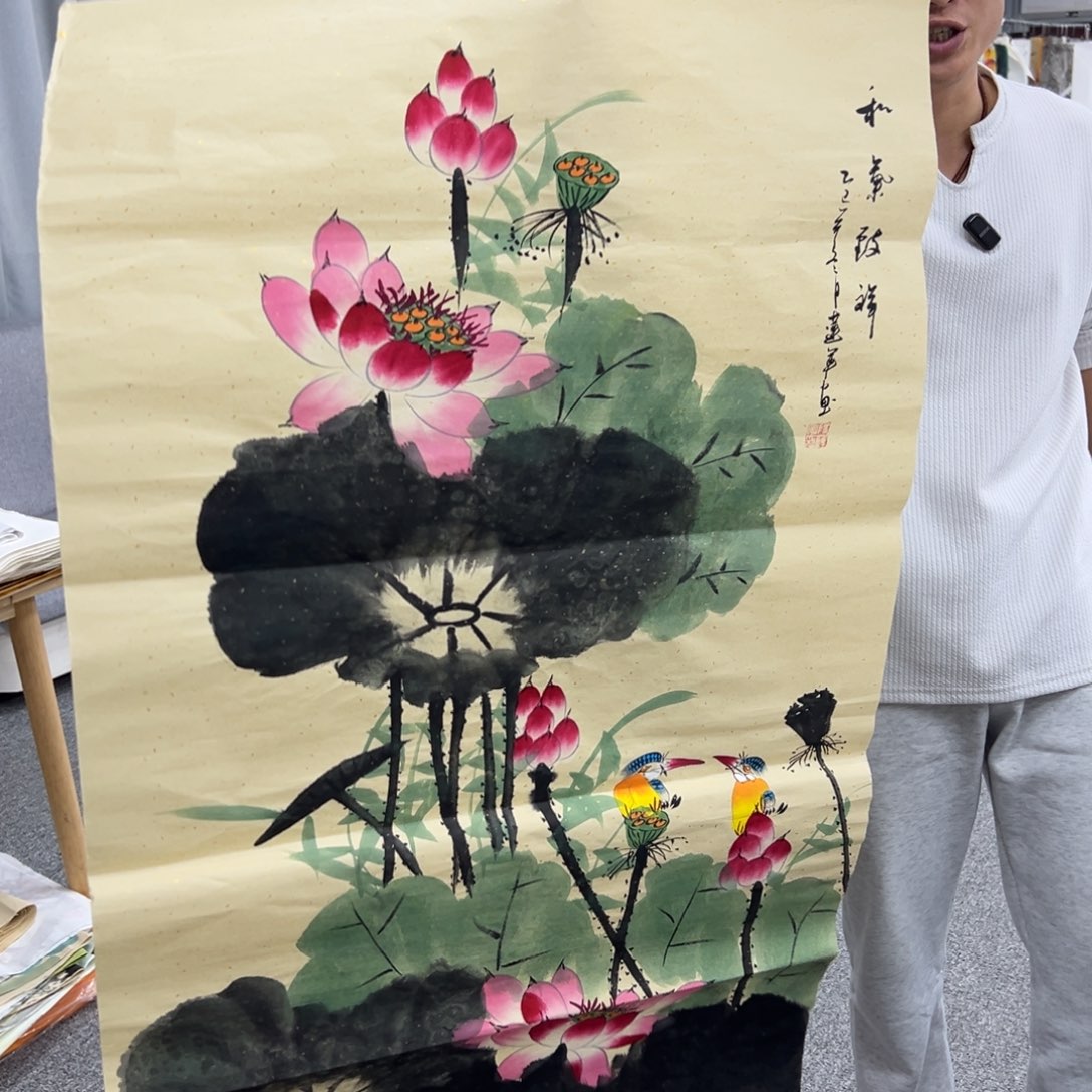 国画卖字画的小男孩