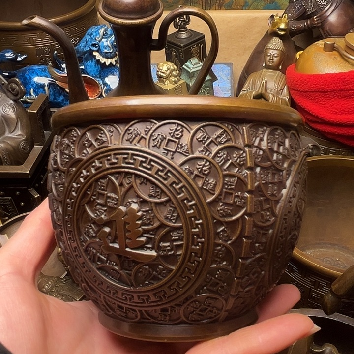 精美铜器批发档口