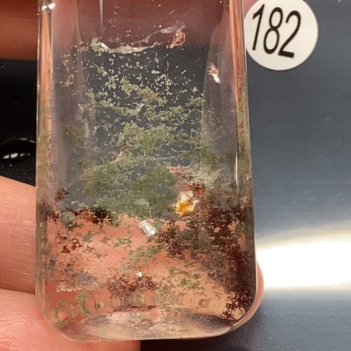 陈***久水晶颈饰未镶嵌天然