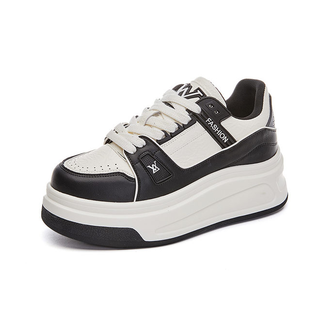 时尚厚底增高休闲单鞋女百搭运动鞋板吸膜底小白鞋女2025春季新款