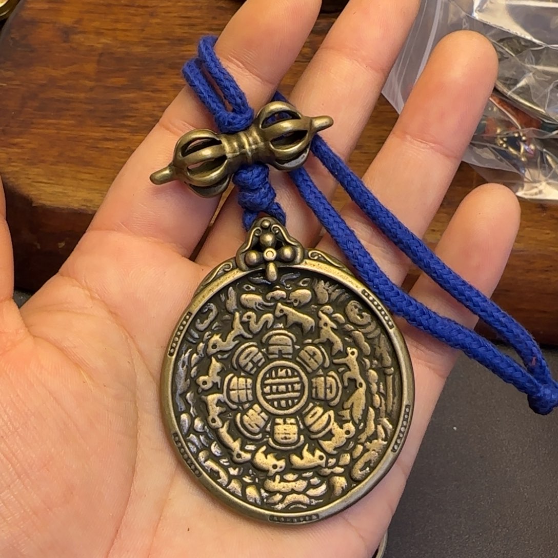 そ***ひ泥塑藏传牌子…………