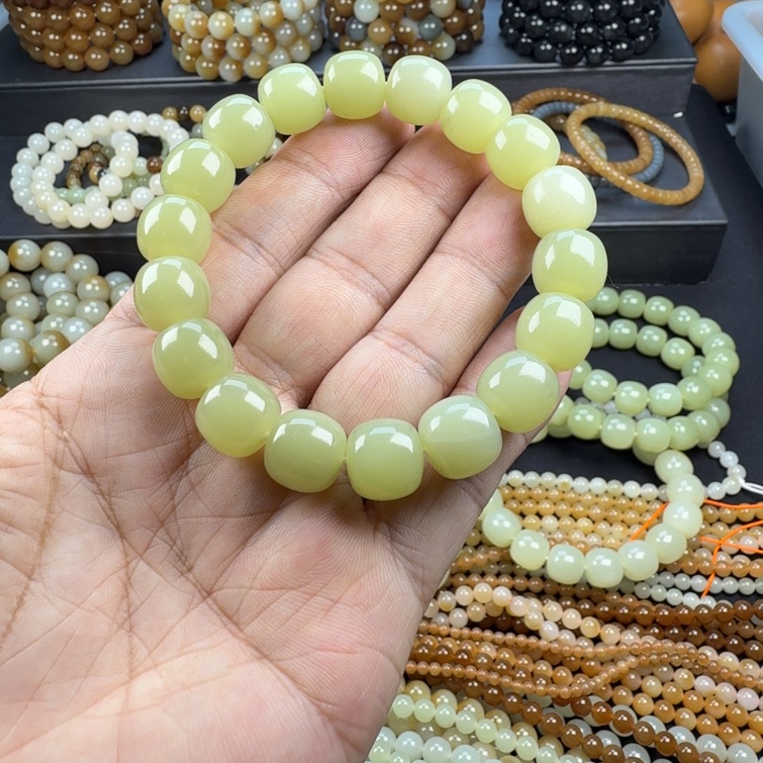 柠***️和田玉未镶嵌手链