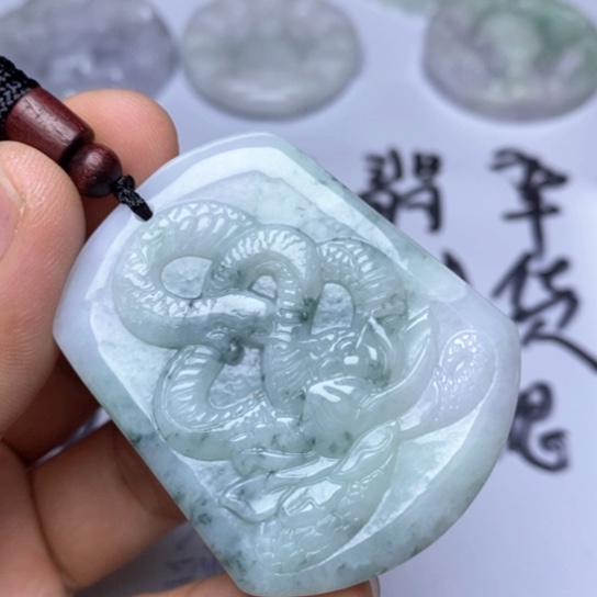 颈饰未镶嵌翡翠翡翠