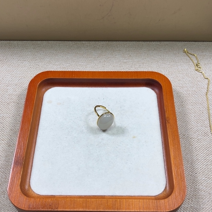 银S925镶嵌戒指和田玉