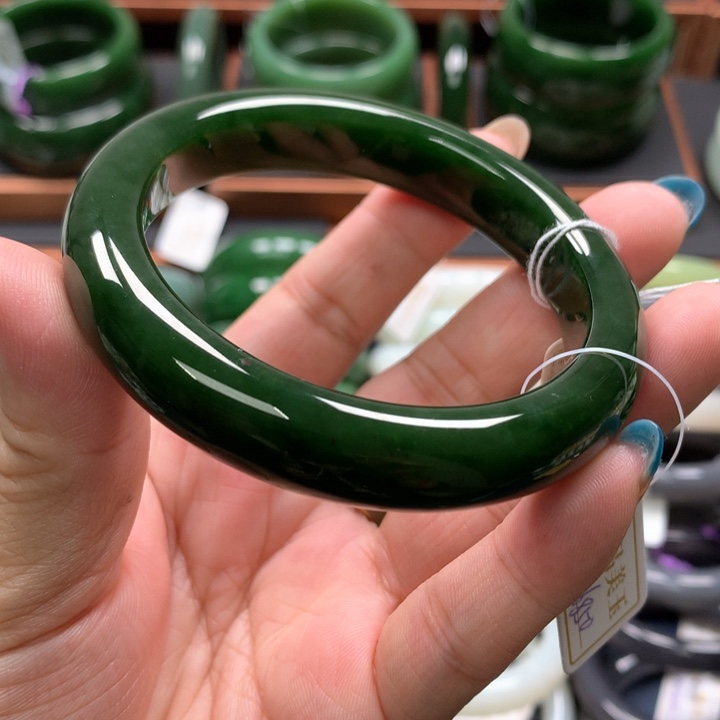 【闪购商品】未镶嵌手镯和田玉（碧玉）11