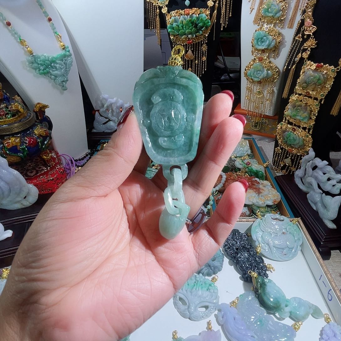 翡翠颈饰未镶嵌翡翠特色双拉环吊