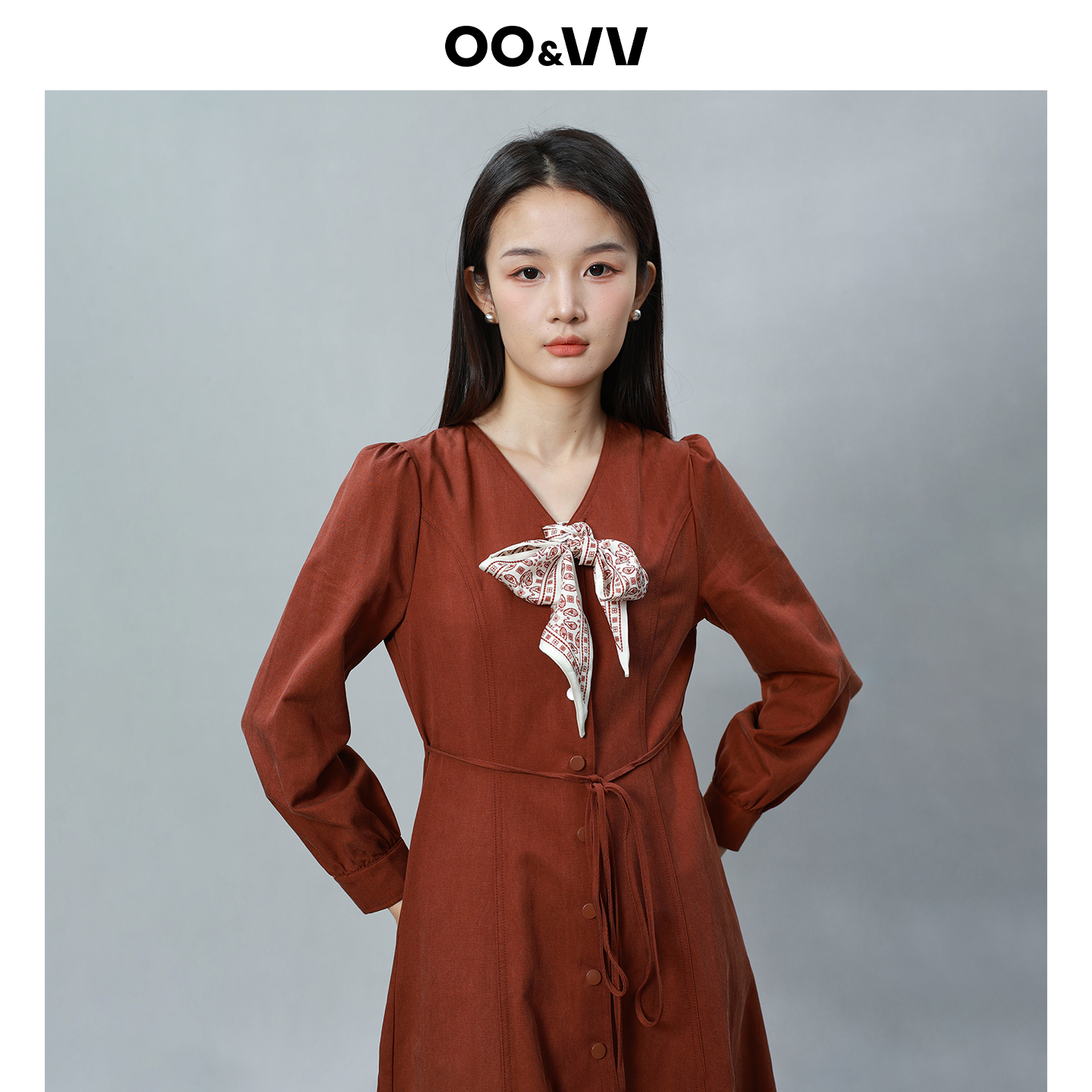 OO&VV2025秋季新款时尚V领彩色丝巾牛蝴蝶结连衣裙收腰天丝长裙子