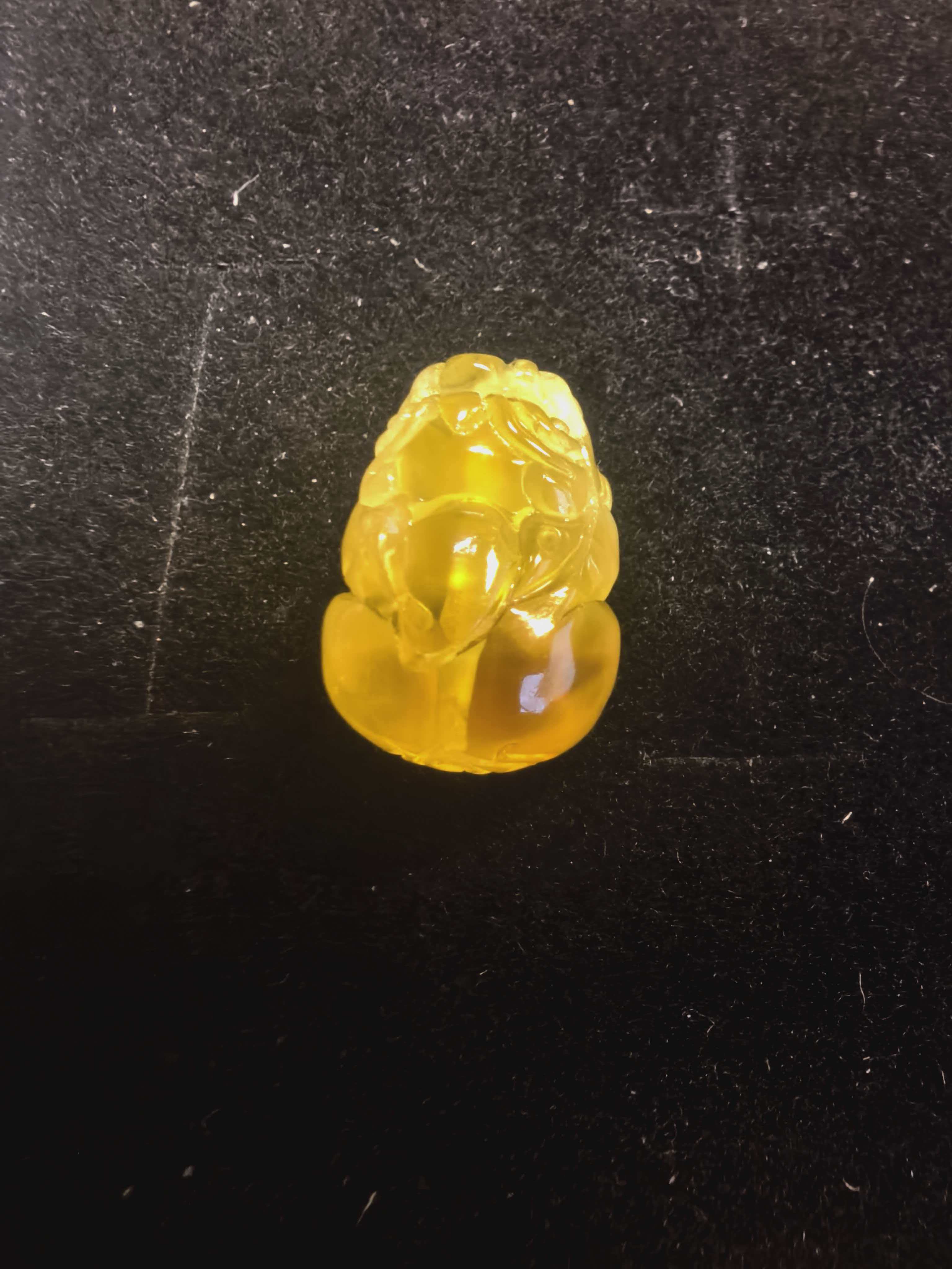 N0071天然原矿蜜蜡配饰单珠貔貅吊坠