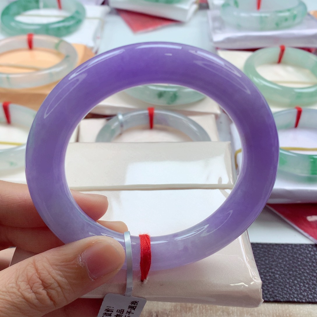 翡翠手镯（圆镯）未镶嵌妖紫绝绝紫A