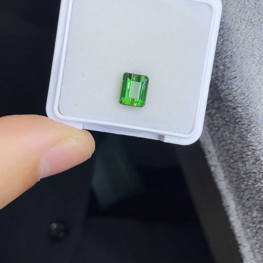 碧玺裸石未镶嵌2.62Ct