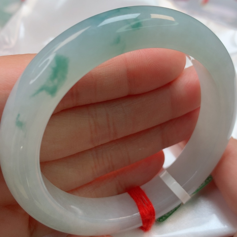 【闪购商品】翡翠手镯未镶嵌飘花