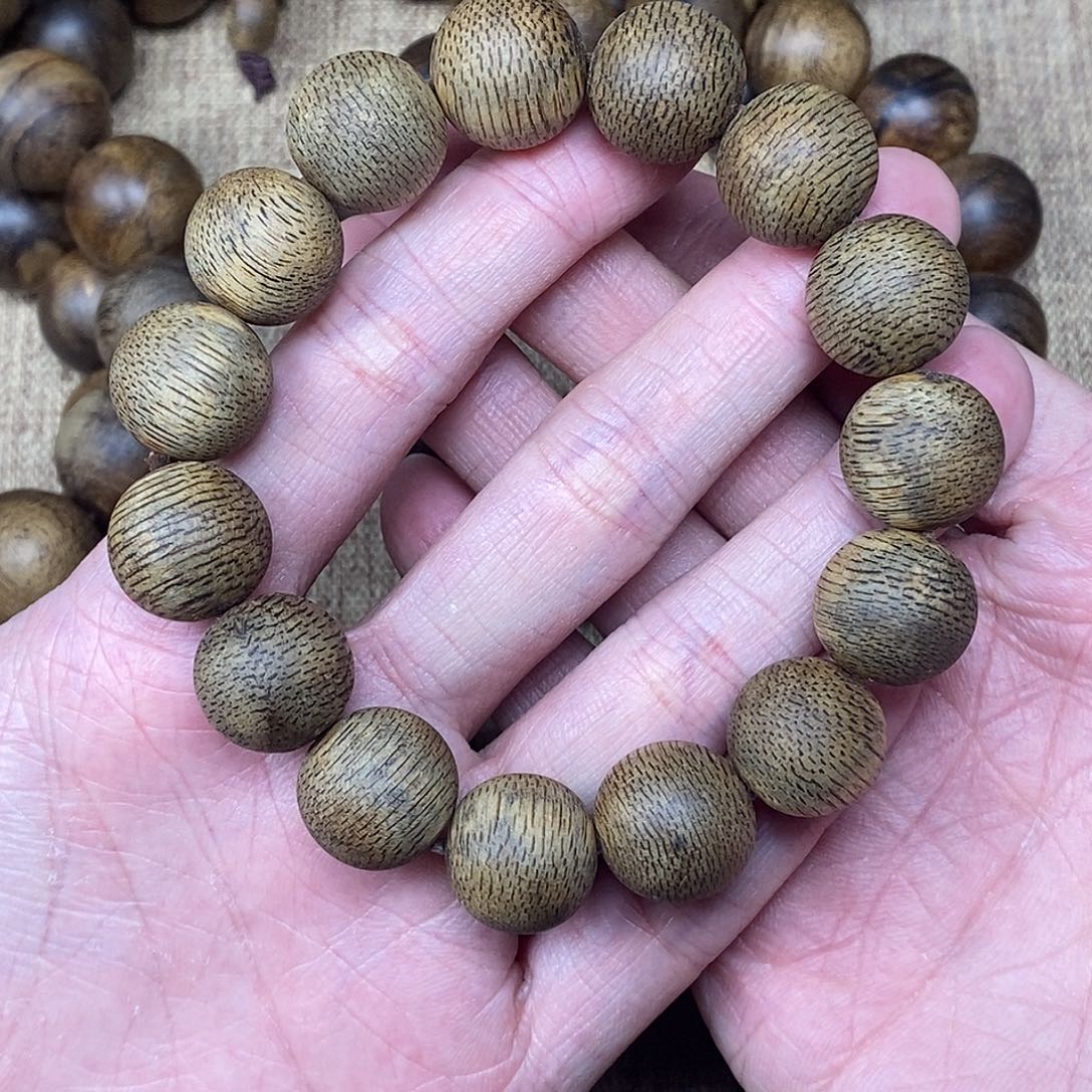 沉香手串越南芽庄棋楠1.4