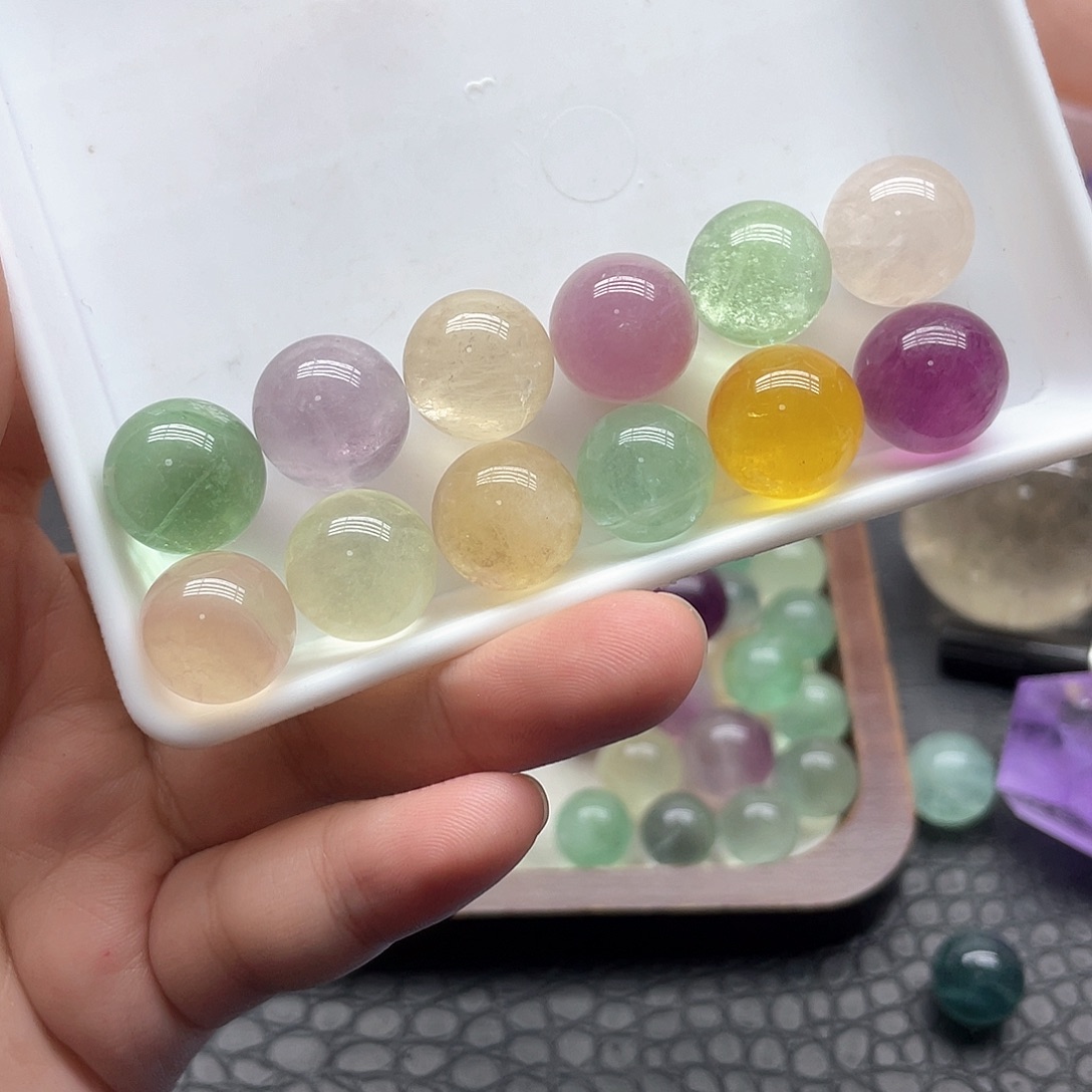 未镶嵌珠宝半成品水晶42莹石球