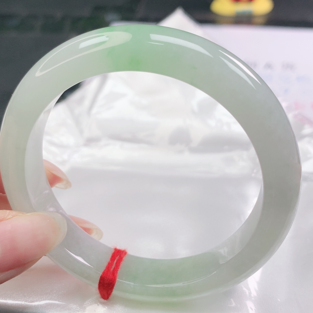 翡翠未镶嵌手镯翡翠55.9冰飘晴绿正圈