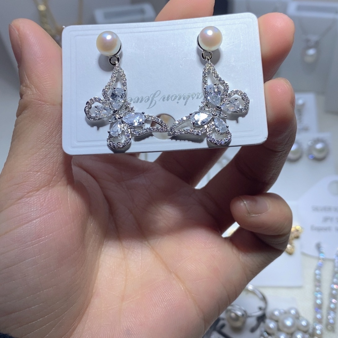 淡水珍珠耳饰未镶嵌