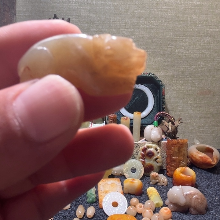 未镶嵌和田玉（糖玉）挂件