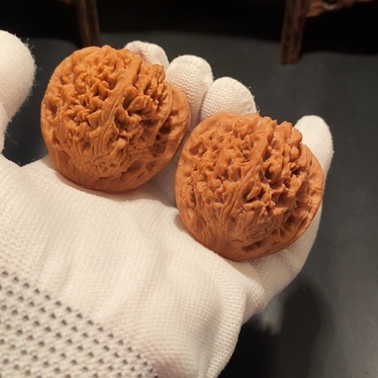 志***伟把件文玩核桃南疆石