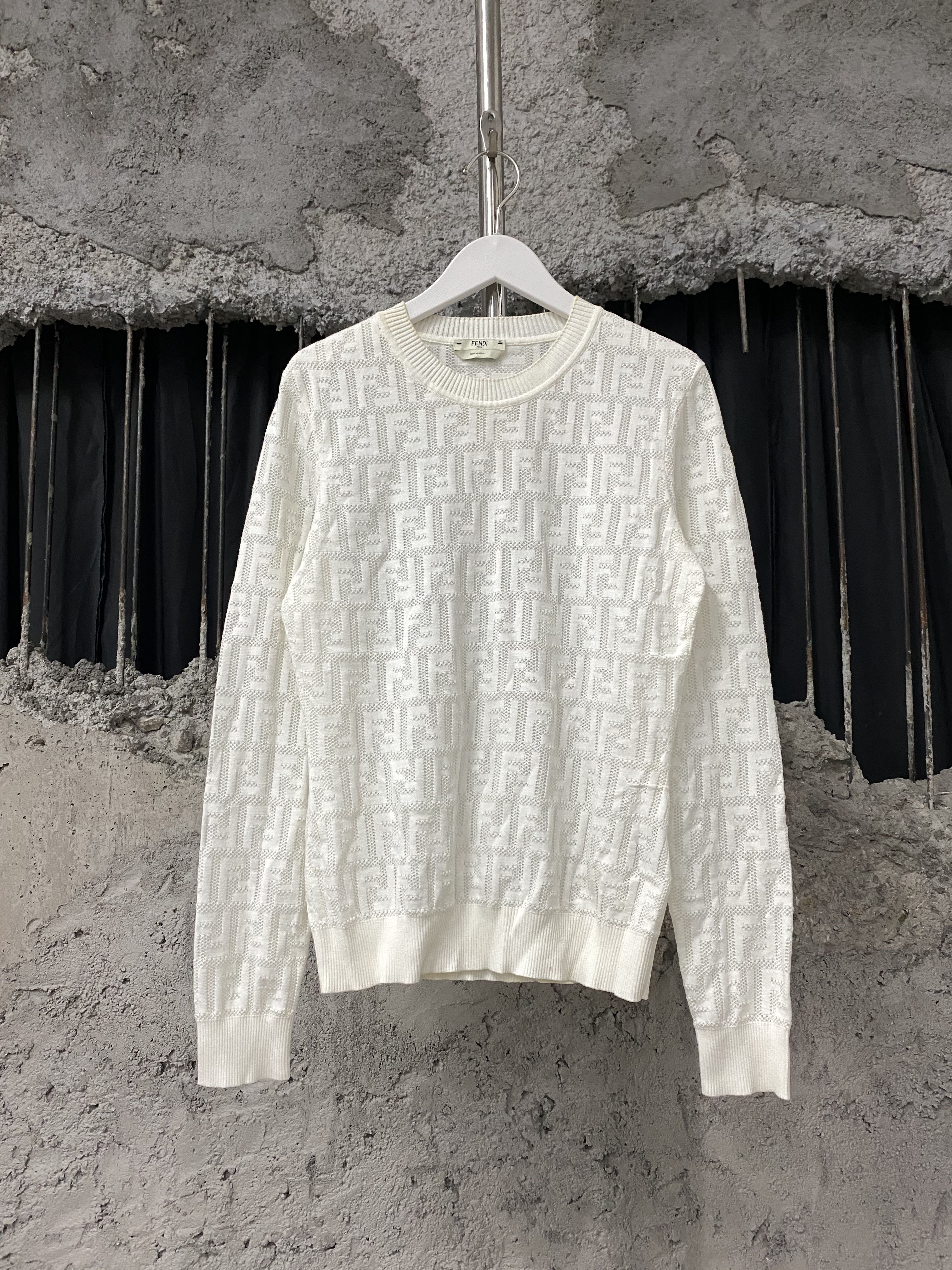 99新 FENDI/芬迪 老花长袖/40码