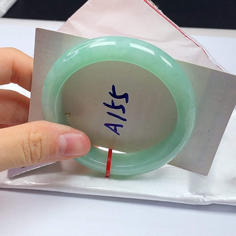 【闪购商品】翡翠手镯未镶嵌天然缅甸a货手镯52+