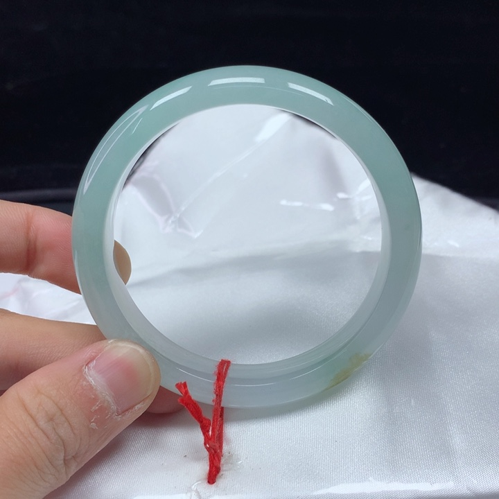 翡翠手镯（圆镯）未镶嵌56.7